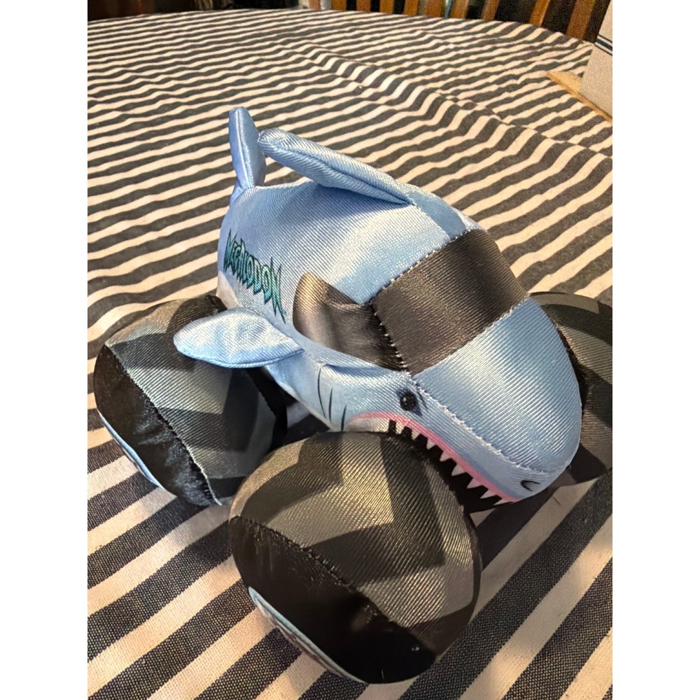 Monster Jam Megalodon Shark Plush Monster Truck Spin Master Blue T45966 2025